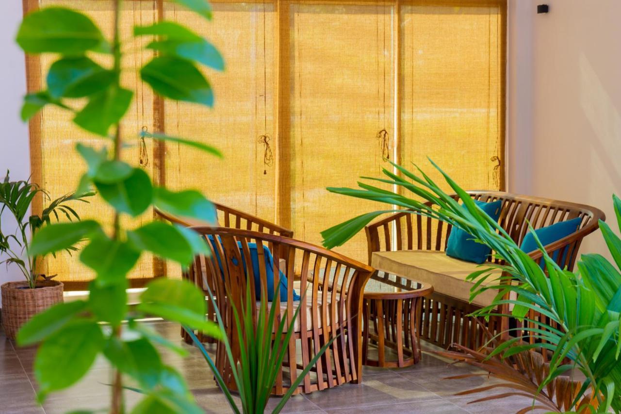 Nihaali Maldives Hotel Kudarikilu Ngoại thất bức ảnh